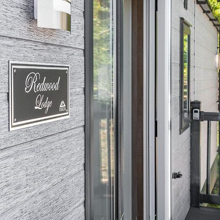 Red Wood Lodge - Uk40849 Скарборо Экстерьер фото